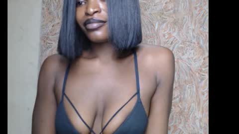 Snapshot of sweetxxboobsx chatting on September 2025 09:18:01 PM sweetxxboobsx online show from September 2025 09:18:01 PM