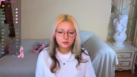 Hot Candy online show from November 2025 11:20:01 AM