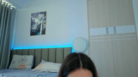 Vikky online show from April 2026 12:10:01 AM