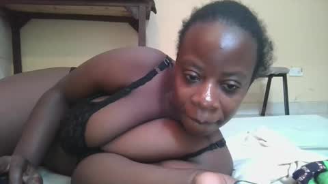 sweetyass25 online show from February 2026 07:56:02 AM