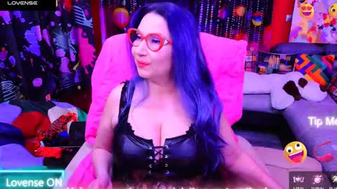 Lisa online show from February 2025 03:27:02 PM