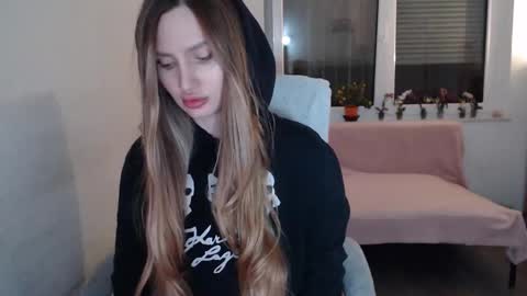  Flawori  online show from April 2026 11:02:02 PM