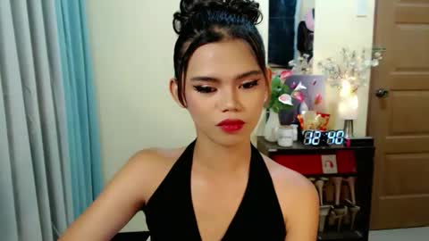 Snapshot of sweetytrannygirlxx chatting on May 2026 04:41:02 AM Megan online show from May 2026 04:41:02 AM