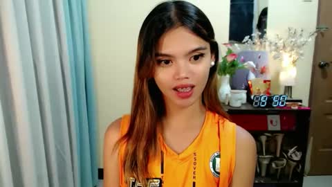 Snapshot of sweetytrannygirlxx chatting on May 2026 01:51:02 PM Megan online show from May 2026 01:51:02 PM