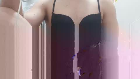 Silvia online show from December 2024 06:38:02 PM