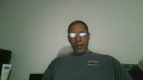 swimmerbod2495 online show from April 2026 05:56:02 AM