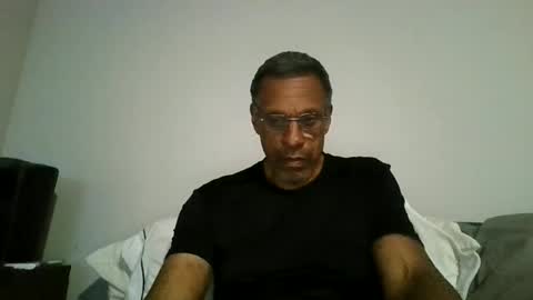 swimmerbod2495 online show from June 2026 02:18:02 AM