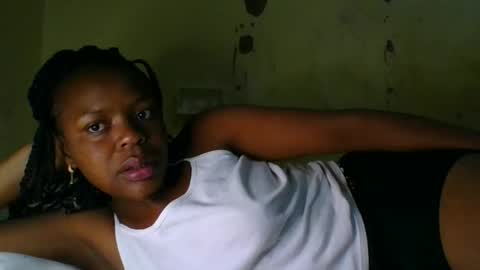 Snapshot of swit_seduction chatting on May 2026 05:27:01 AM swit_seduction online show from May 2026 05:27:01 AM