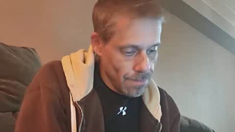 Snapshot of swontguy2025 chatting on December 2024 04:41:01 AM swontguy2025 online show from December 2024 04:41:01 AM