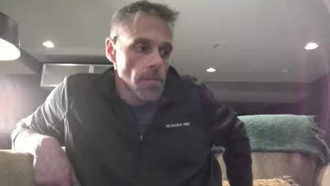 Snapshot of swontguy2025 chatting on March 2025 06:28:02 AM swontguy2025 online show from March 2025 06:28:02 AM