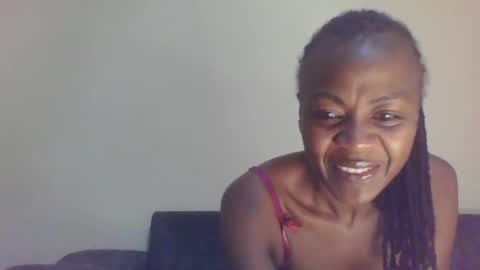 Snapshot of swtebony1 chatting on January 2025 10:05:01 PM ALICIA online show from January 2025 10:05:01 PM