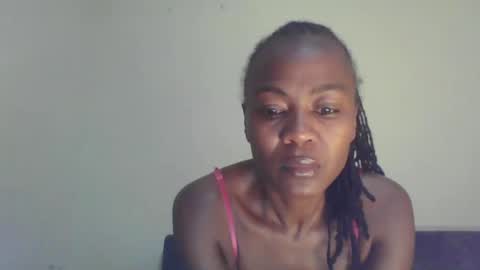 Snapshot of swtebony1 chatting on March 2025 10:30:02 PM ALICIA online show from March 2025 10:30:02 PM