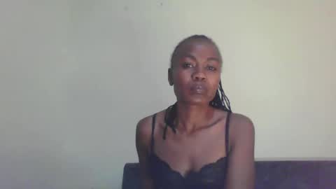 Snapshot of swtebony1 chatting on March 2025 10:28:02 PM ALICIA online show from March 2025 10:28:02 PM