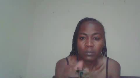 Snapshot of swtebony1 chatting on October 2025 10:23:02 PM ALICIA online show from October 2025 10:23:02 PM