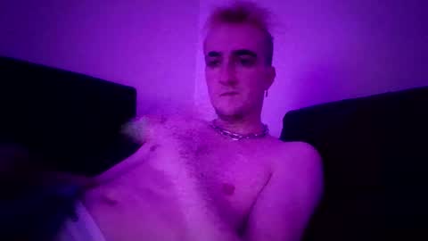 sXyez online show from January 2026 05:22:02 AM