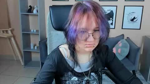 syllviareed online show from January 2026 10:07:02 AM