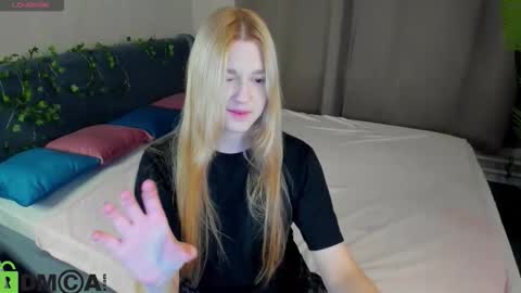 Sylvia online show from November 2025 09:08:01 AM