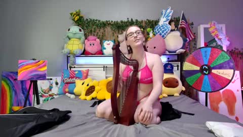 Jennah online show from November 2025 09:51:02 PM