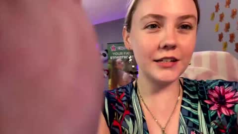 Jennah online show from March 2026 08:04:01 PM