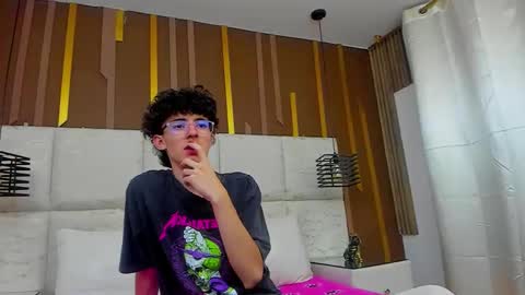 Syriussz online show from March 2026 01:35:02 AM