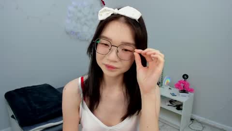 Snapshot of syuri_sun chatting on June 2026 01:28:01 PM Yuki online show from June 2026 01:28:01 PM
