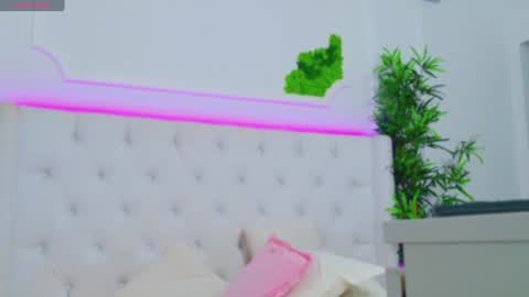 Snapshot of taahiraarabian chatting on January 2025 07:51:02 PM Arianna online show from January 2025 07:51:02 PM