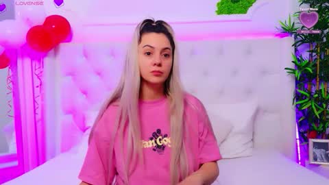 Arianna online show from February 2026 01:11:01 PM