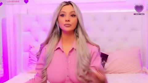 Arianna online show from April 2026 12:49:01 PM