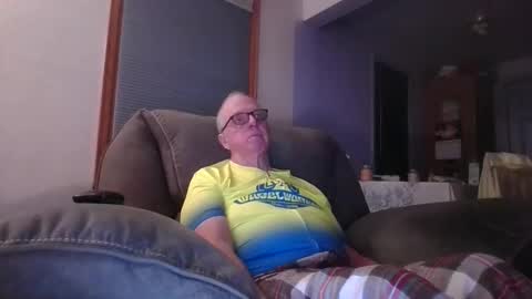 tacrunner66_ online show from November 2025 03:09:01 AM