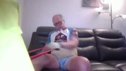 tacrunner66_ online show from April 2026 02:01:02 PM