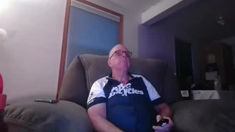 tacrunner66_ online show from May 2026 04:07:02 AM