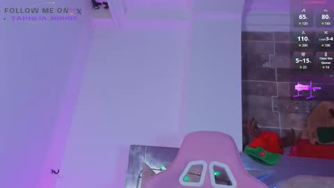 Snapshot of tahhlia_rouge chatting on December 2025 08:15:01 PM Tahhlia Rouge online show from December 2025 08:15:01 PM