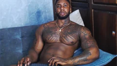 Tairon Tucke online show from December 2024 10:55:01 PM