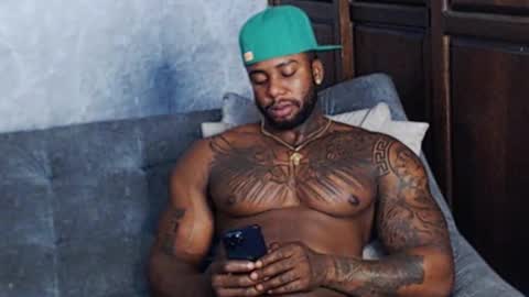 Tairon Tucke online show from January 2025 03:51:02 AM