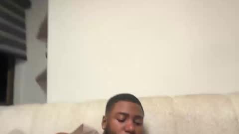 Tairon Tucke online show from March 2026 04:19:01 AM