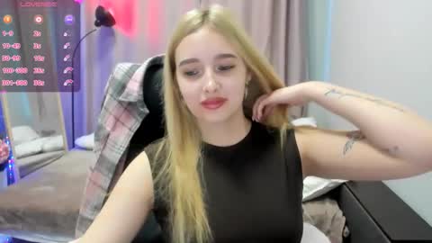 Taisia online show from April 2026 07:51:02 AM