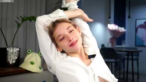 Mia online show from February 2025 01:50:02 AM