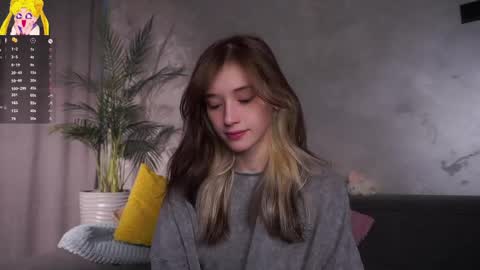 Mia online show from April 2026 02:14:01 AM