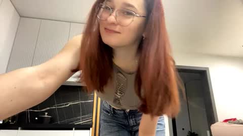 Ayla and Lexi online show from November 2025 11:24:02 AM