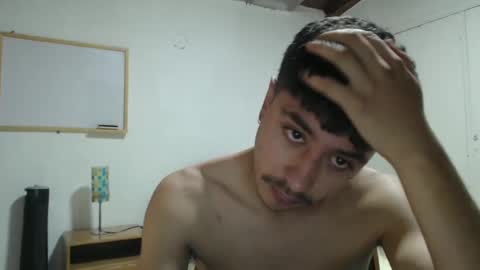 Snapshot of talhi_ chatting on January 2025 09:39:02 PM talhi_ online show from January 2025 09:39:02 PM