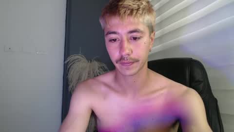 Snapshot of talhi_ chatting on February 2025 07:53:02 PM talhi_ online show from February 2025 07:53:02 PM