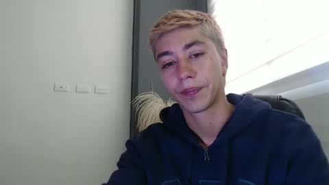 Snapshot of talhi_ chatting on February 2025 03:31:01 PM talhi_ online show from February 2025 03:31:01 PM