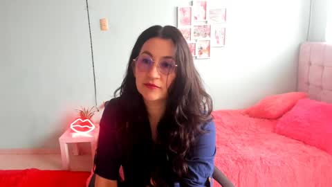 Snapshot of talia_mystic chatting on June 2026 12:41:01 PM Talia mia online show from June 2026 12:41:01 PM
