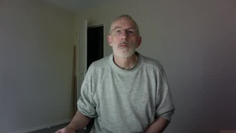 Snapshot of taliesin4321 chatting on April 2026 04:21:02 AM Jack Pierrot online show from April 2026 04:21:02 AM
