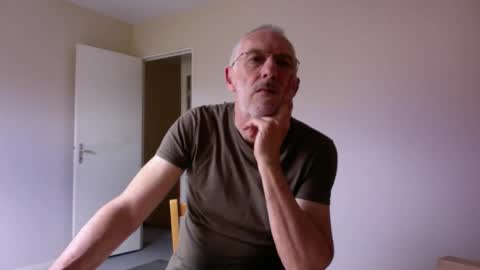 Snapshot of taliesin4321 chatting on June 2026 12:22:02 PM Jack Pierrot online show from June 2026 12:22:02 PM