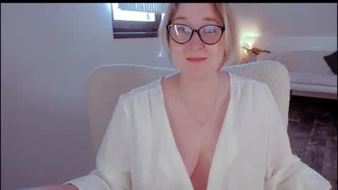 Snapshot of tallinnlove chatting on May 2026 10:56:01 AM tallinnlove online show from May 2026 10:56:01 AM