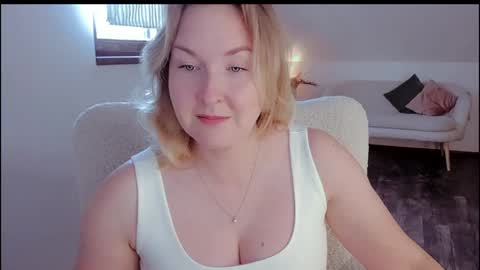 Snapshot of tallinnlove chatting on May 2026 08:34:02 AM tallinnlove online show from May 2026 08:34:02 AM