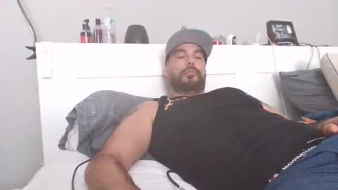 Snapshot of talllatino310 chatting on February 2025 06:54:02 PM talllatino310 online show from February 2025 06:54:02 PM