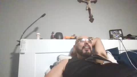 Snapshot of talllatino310 chatting on October 2025 05:04:02 AM talllatino310 online show from October 2025 05:04:02 AM