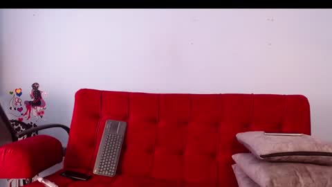 Snapshot of tamara_reyna chatting on December 2024 08:45:01 PM Tammy Modelo independiente YEAH online show from December 2024 08:45:01 PM